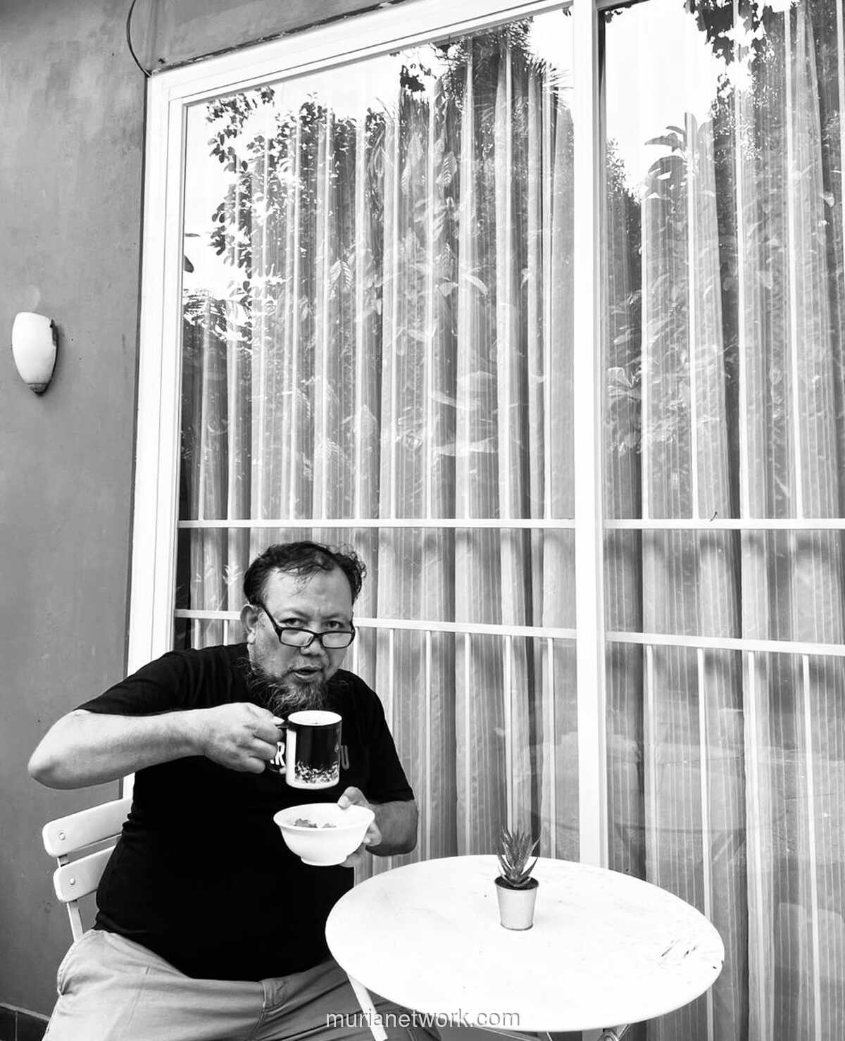 Anak Muda dan Waktu yang Bocor: Saat Sibuk Hanya Jadi Topeng