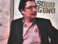 Dua Musuh Abadi Umat Islam: Dari Sistem Hingga Bisikan Halus