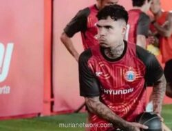 Shayne Pattynama Bantah Tudingan Pensiun Dini di Persija