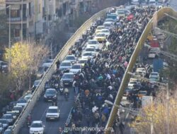 Sekutu Trump Ancam Bunuh Khamenei di Tengah Gelombang Demo Iran