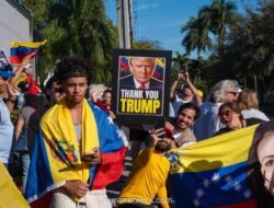 Diaspora Venezuela di AS Rayakan Penangkapan Maduro di Tengah Malam
