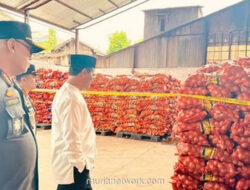 Telepon Subuh Mentan Amran Gagalkan 133,5 Ton Bawang Bombay Ilegal