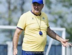 Hodak Waspadai Persebaya dan Dua Raksasa Finansial di Puncak Klasemen