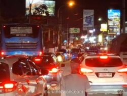 Puncak Bogor Malam Ini: Antrean Kendaraan Mengular Hingga Larut