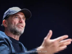 Klopp Tegaskan Posisi: Tak Buru-buru Kembi ke Dunia Pelatih