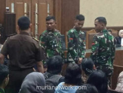 Mahfud MD Soroti Kehadiran Personel TNI di Sidang Korupsi Nadiem Makarim