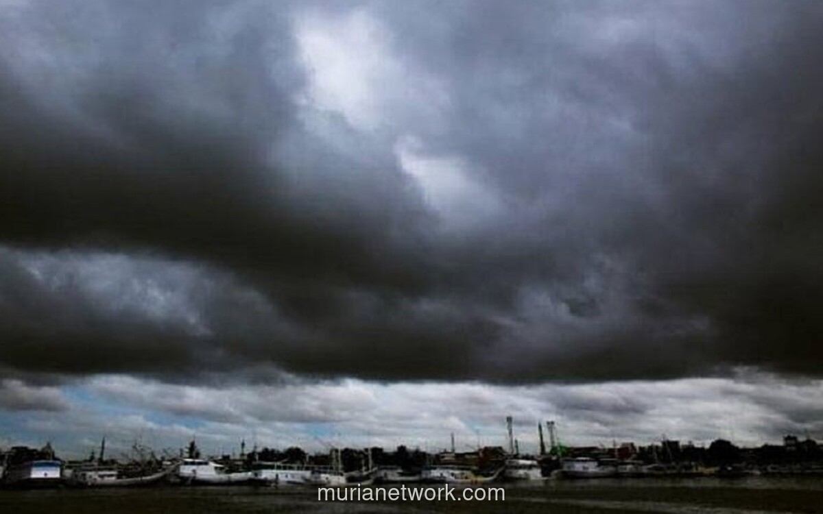 Waspada! Cuaca Ekstrem Bakal Hantam Jatim Sepanjang Awal 2026