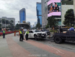 Tabrakan Sedan dan Bus TransJakarta Pagi Tadi di Bundaran HI