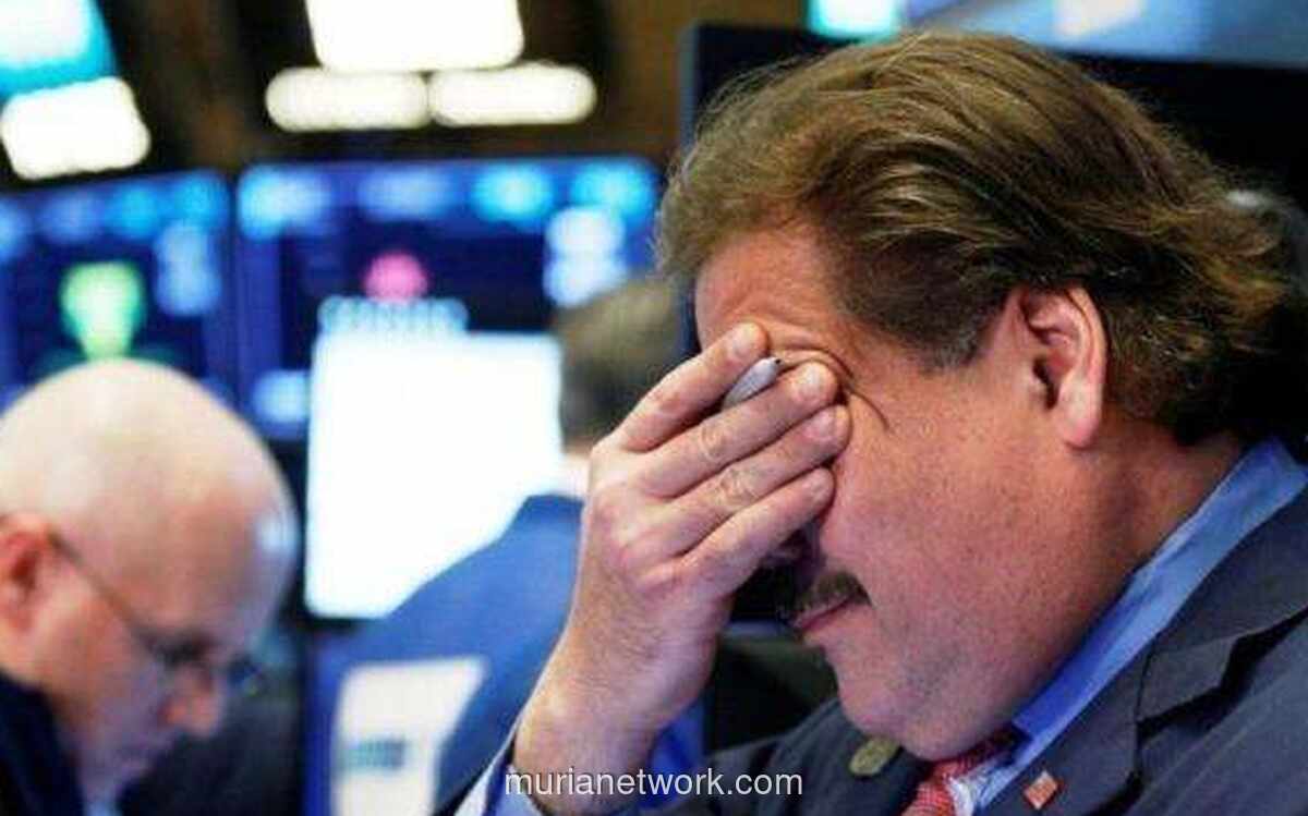 Wall Street Lesu, Saham Keuangan Tertekan Gara-gara Wacana Batas Bunga Kartu Kredit
