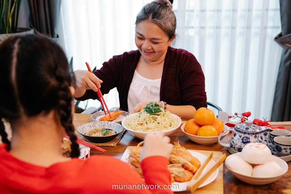 Makna Tersembunyi di Balik Sajian Imlek: Dari Ikan Hingga Kue Keranjang