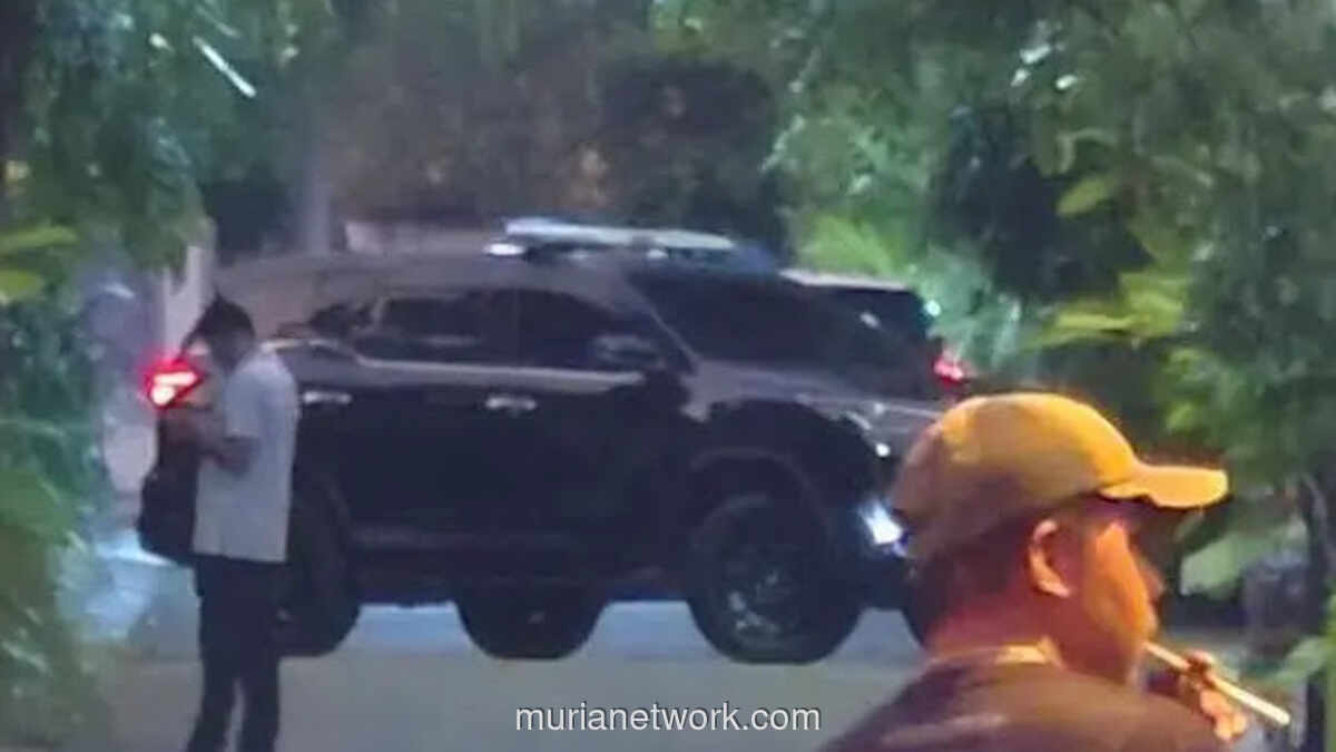 Pertemuan Tertutup di Solo: Eggi-Damai Bertemu Jokowi di Tengah Polemik Ijazah