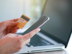 Ramadan 2026 Diprediksi Picu Gelombang Pinjol, OJK Waspadai Dominasi Kredit Konsumtif