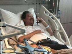 Prabowo Langsung Telepon, Begini Kondisi Trenggono Usai Pingsan di Upacara Duka