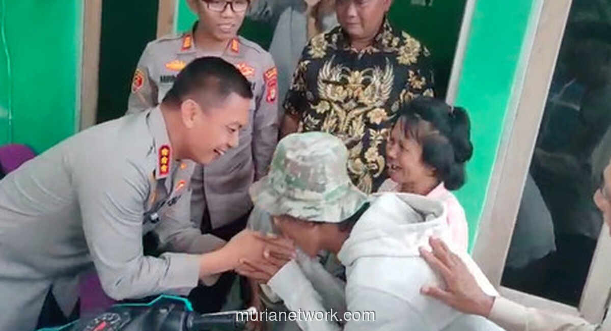 Kapolres Depok Bantu Tukang Es Gabus dengan Motor dan Jaminan Keamanan