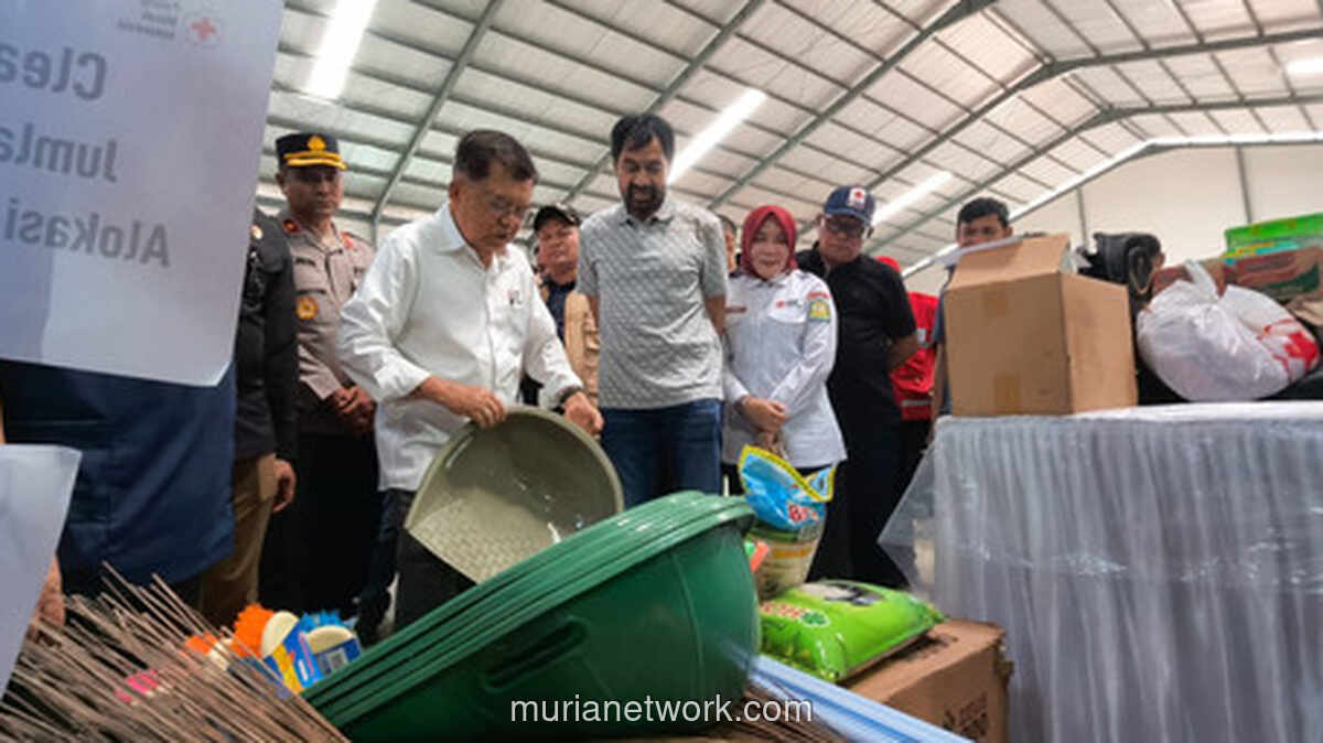 PMI Serahkan 2.000 Ton Bantuan Logistik untuk Ringankan Beban Warga Aceh di Bulan Puasa