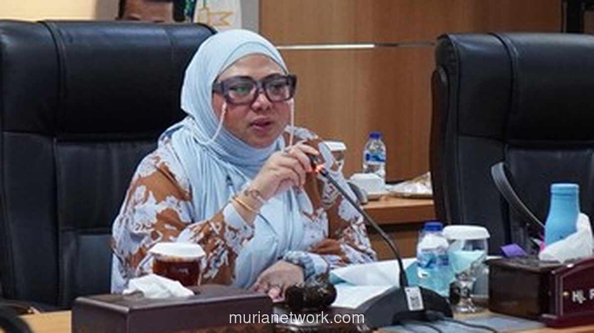 Gunungan Sampah di Muara Baru Picut Kegerahan Wakil Ketua DPRD DKI