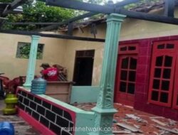 Gus Ipul Kerahkan Bantuan Darurat Usai Puting Beliung Hancurkan Karangpandan