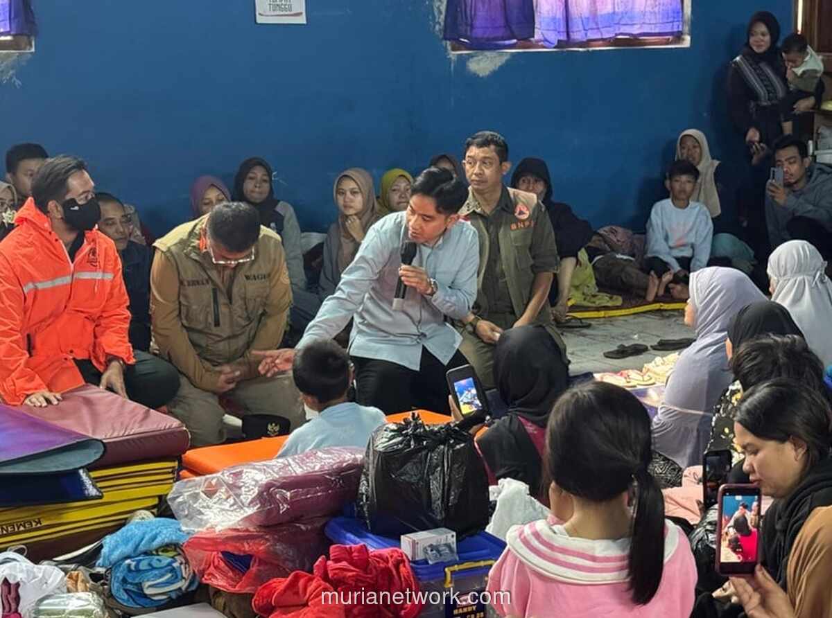 Gibran Tinjau Lokasi Banjir Bandang Pasirlangu, Tegaskan Prioritas Selamatkan Jiwa