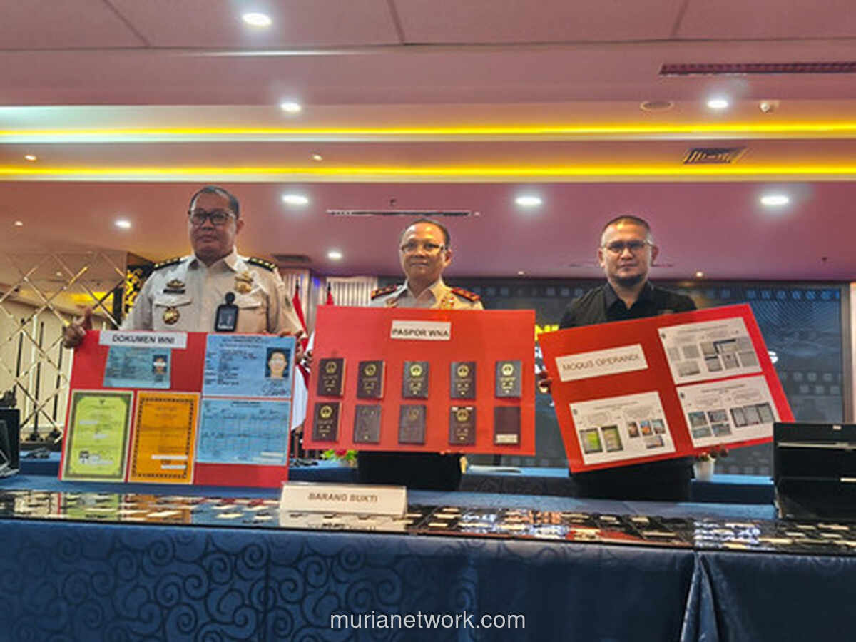 Imigrasi Bongkar Sindikat Penipuan Cinta Online, 27 WNA Diamankan di Tangerang