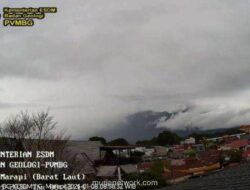 Marapi Erupsi Pagi Ini, Getaran Kuat Meski Abu Tak Terlihat
