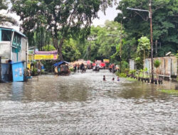 Genangan di Daan Mogot Surut, Lalu Lintas Masih Tersendat