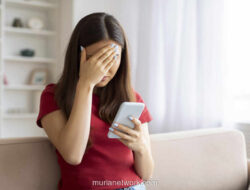 Perutmu Bisa Jadi Korban dari Terlalu Banyak Baca Berita Politik