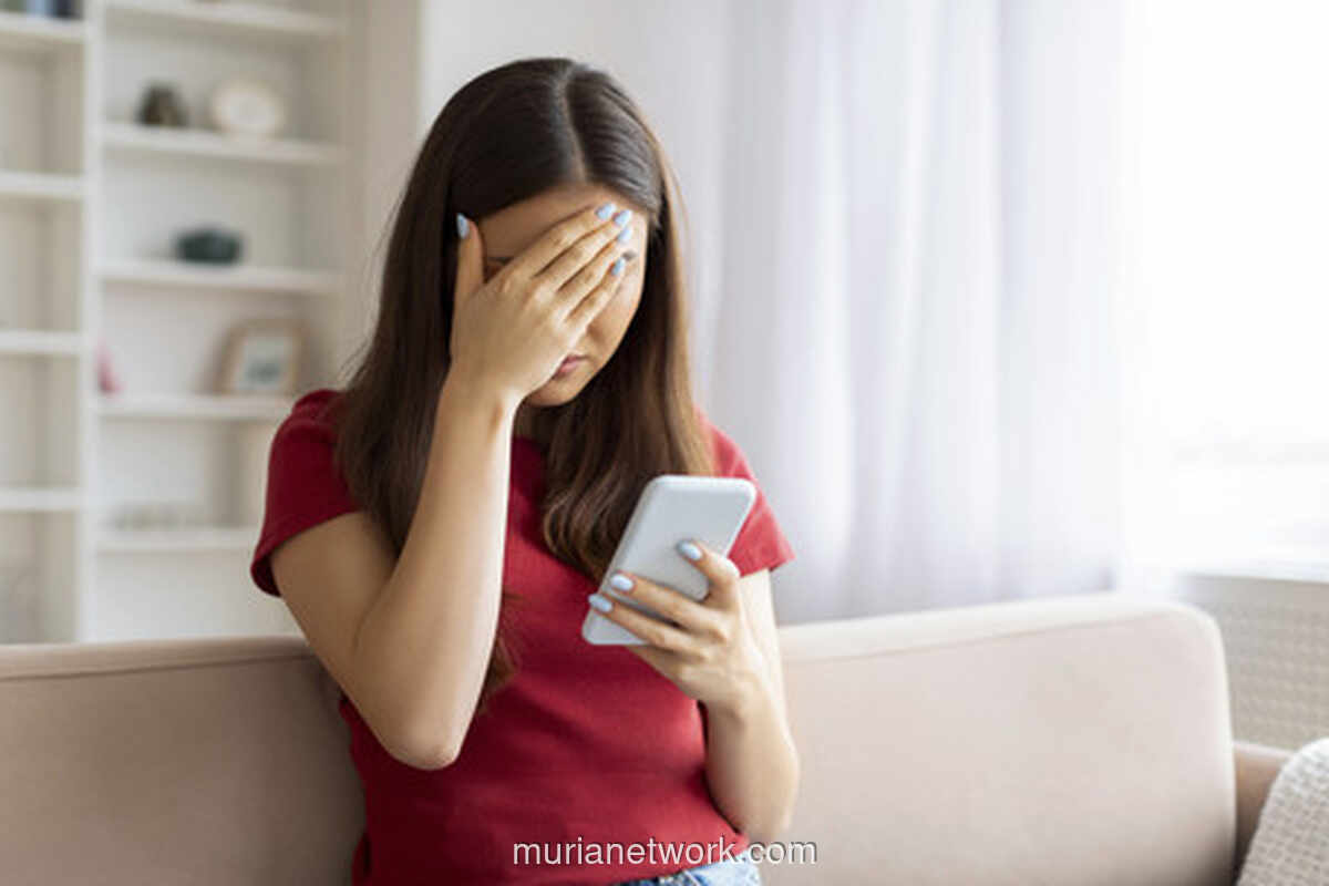 Perutmu Bisa Jadi Korban dari Terlalu Banyak Baca Berita Politik