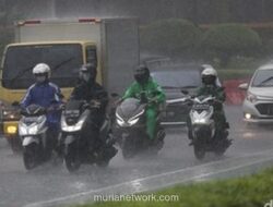 Waspada, Jabodetabek! Hujan Lebat dan Angin Kencang Mengintai Hingga Akhir Pekan