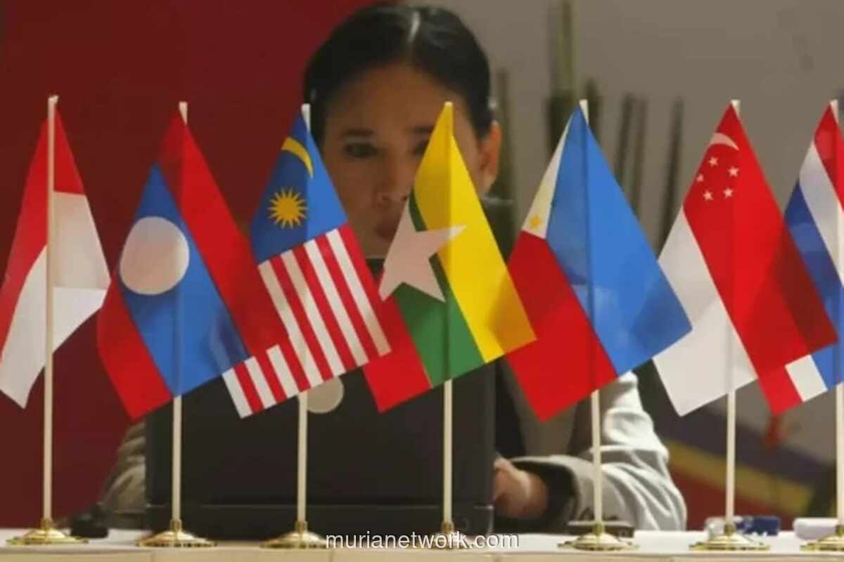 ASEAN Buka Pintu untuk Mata Uang BRICS, Dominasi Dolar Mulai Tergoyang?