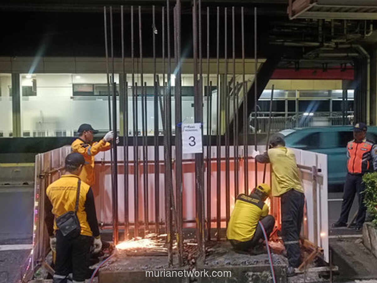 Malam itu, Jakarta Mulai Menghapus Jejak Monorel yang Mangkrak