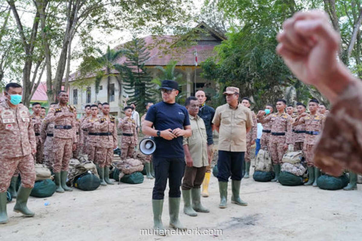 Praja IPDN Temukan Warga Tergeletak di Lumpur Saat Persiapan Bencana