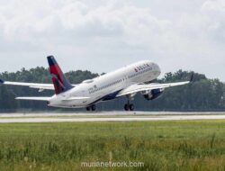 AirAsia Bersiap Borong 100 Pesawat Airbus A220 untuk Buka Rute Baru