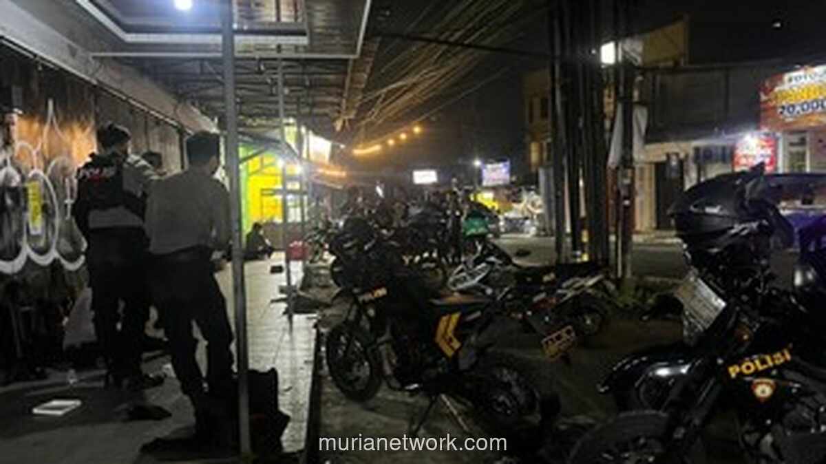 Nobar Persija vs Persib di Depok Ricuh Usai Petasan Dinyalakan