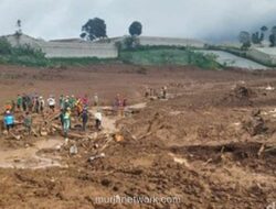 Longsor Dini Hari di Bandung Barat, 30 Rumah dan 23 Marinir Tertimbun
