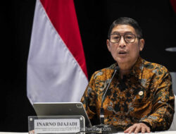 Pasar Bergegas, Pucuk Pimpinan BEI Mengundurkan Diri