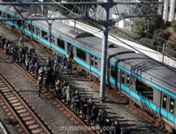Tokyo Lumpuh: Ratusan Ribu Komuter Terjebak Akibat Padamnya Jalur Kereta Utama