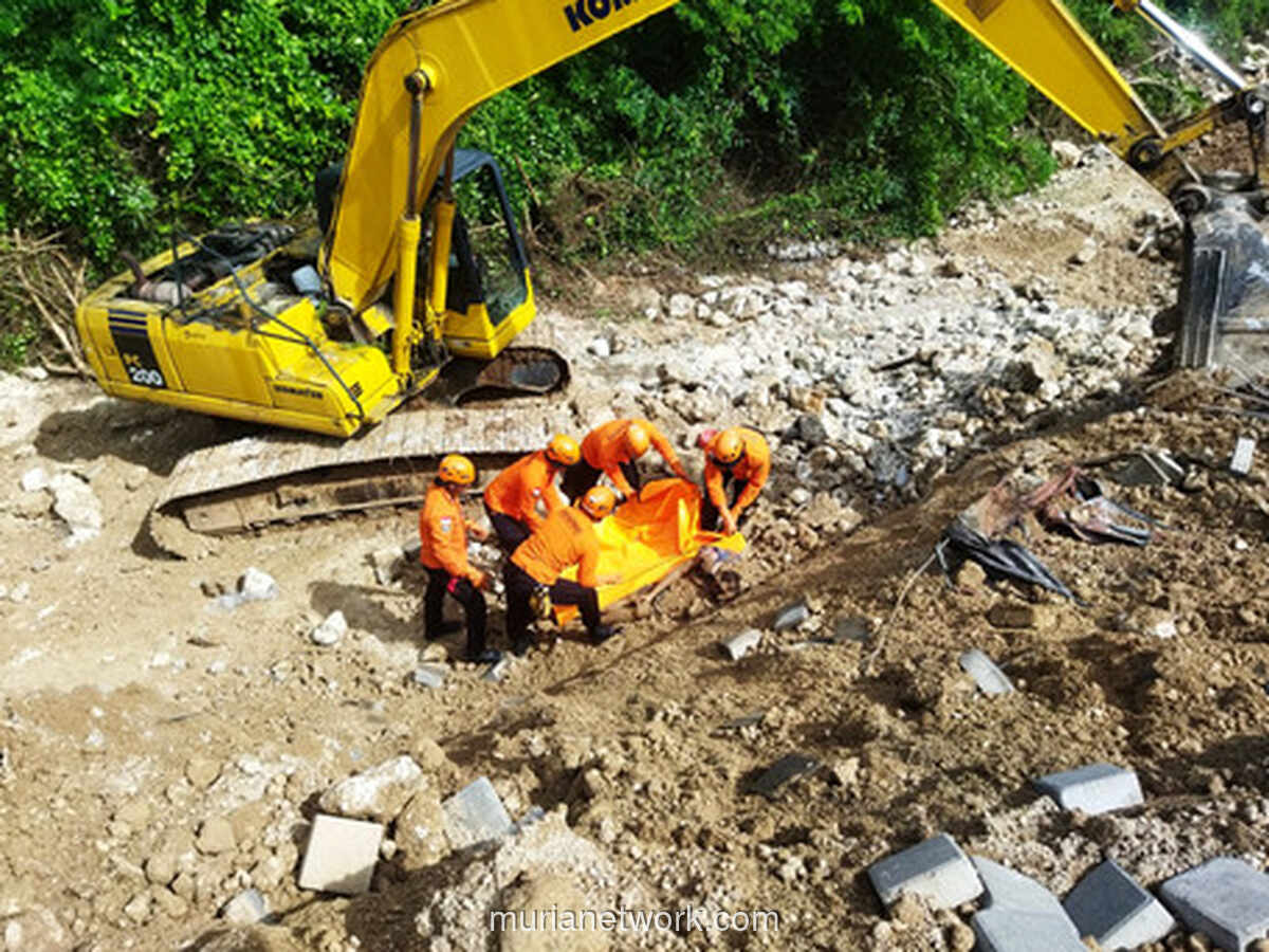 Dua Pekerja Tewas Tertimbun Longsor di Proyek Jalan Ungasan