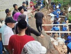 Bibir Kali Angke Ambles, Pemkot Pasang Bronjong Darurat