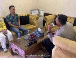 Nyaris Tewas Dihantam Truk, Pasutri Lompat ke Pembatas Saat Detik-Detik Maut di Flyover Ciputat