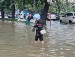 Jalan Letjend Suprapto Tergenang, Arus Lalu Lintas Dialihkan ke Jalur Cepat