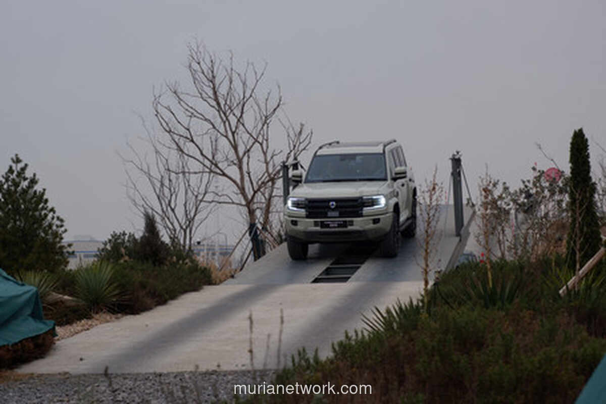 Denza B5 PHEV Siap Gempur Pasar Indonesia, Unit Sudah Pakai Bahasa Lokal