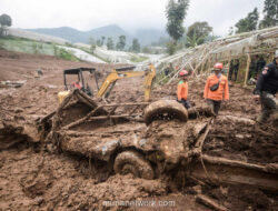 Nestapa di Lereng Burangrang: 34 Jenazah Diterima DVI, 23 Marinir Tertimbun Longsor