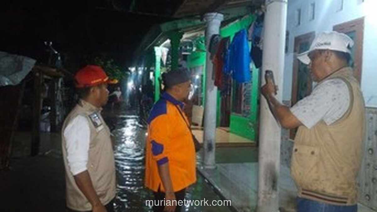 Banjir Setinggi Pinggang Rendam Tiga Desa di Probolinggo