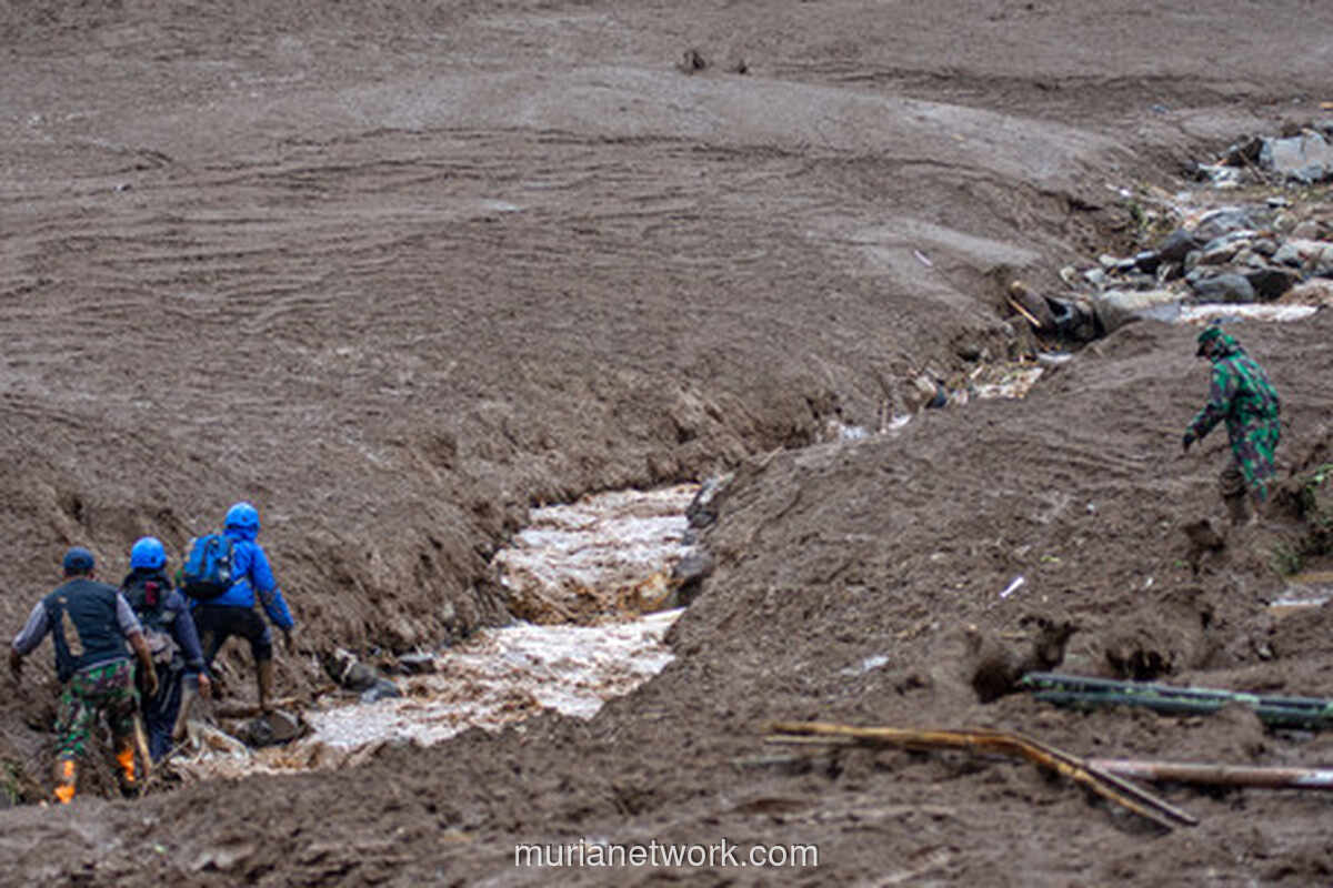 Bendungan Alam Jebol, Gelombang Lumpur Guncang Bandung Barat