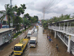 Hujan Deras Landa Jakarta, 90 RT dan Sembilan Ruas Jalan Masih Tergenang