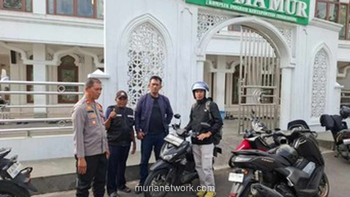 Warga Cengkareng Berlindung di Masjid Usai Dikejar Debt Collector