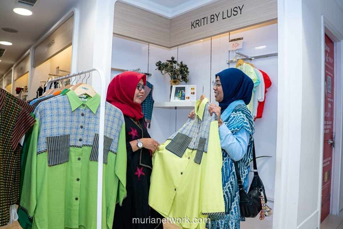 Kriti by Lusy: Dari Lemari ke Panggung Dunia, Menghidupkan Tenun dengan Gaya Kontemporer