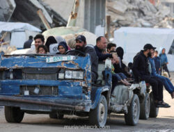 Mobil Selamat dari Reruntuhan, Kisah Hussein Mengantar Harapan di Gaza