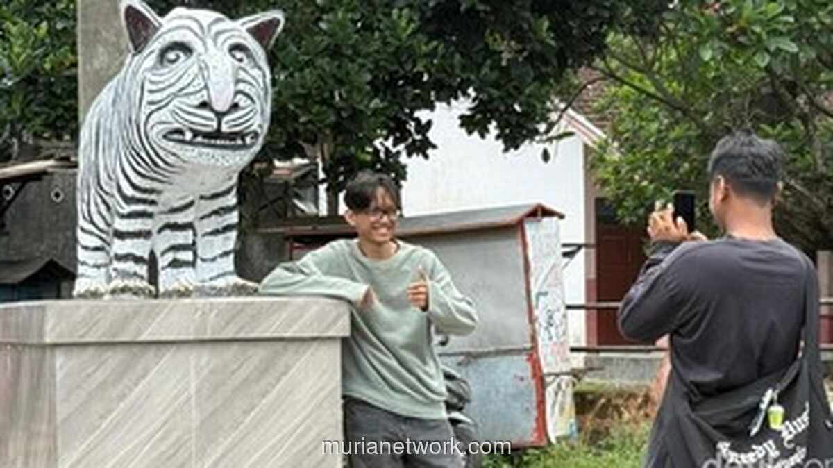 Patung Macan Kuda Nil di Kediri Jadi Magnet Wisata, Ekonomi Warga Melejit