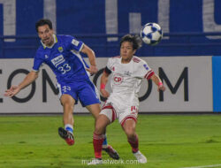 Thom Haye Sambut Duel Panas Persib Lawan Persija: Taruhannya Trofi Juara Paruh Musim